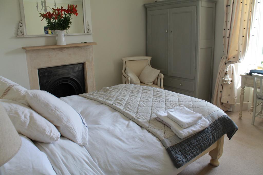 Roundhill Farmhouse Kelston Rum bild